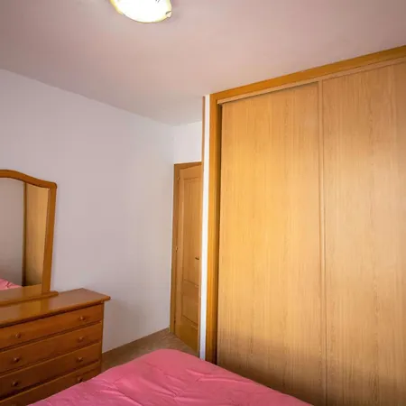 Playa Cargador Parque Azahar Apartment